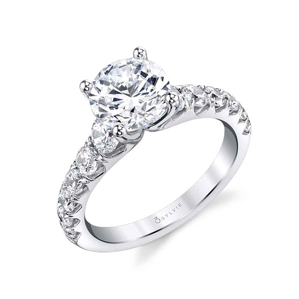 Classic  Round Diamond Engagement Ring